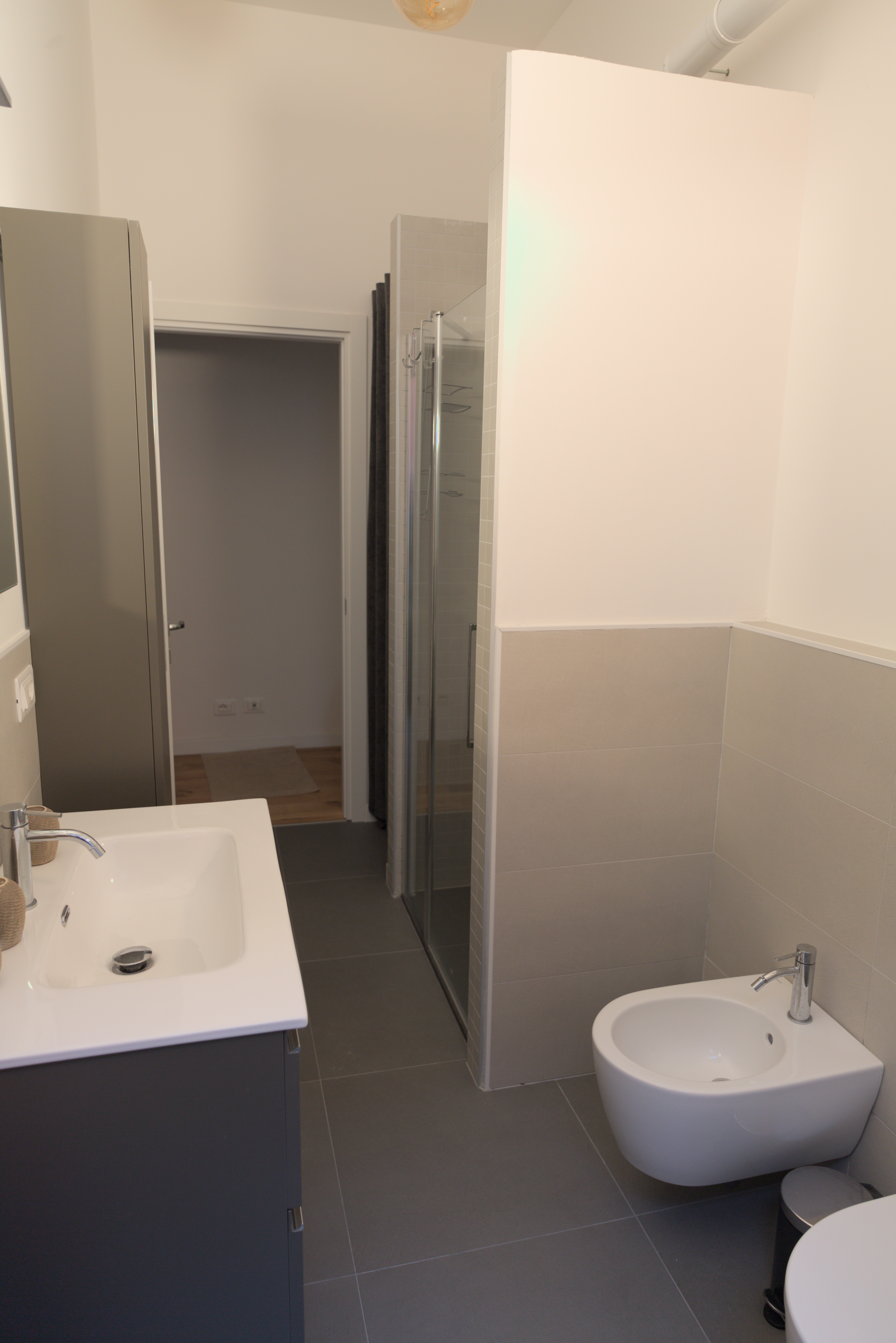 Bagno principale dell’appartamento ristrutturato a Trieste